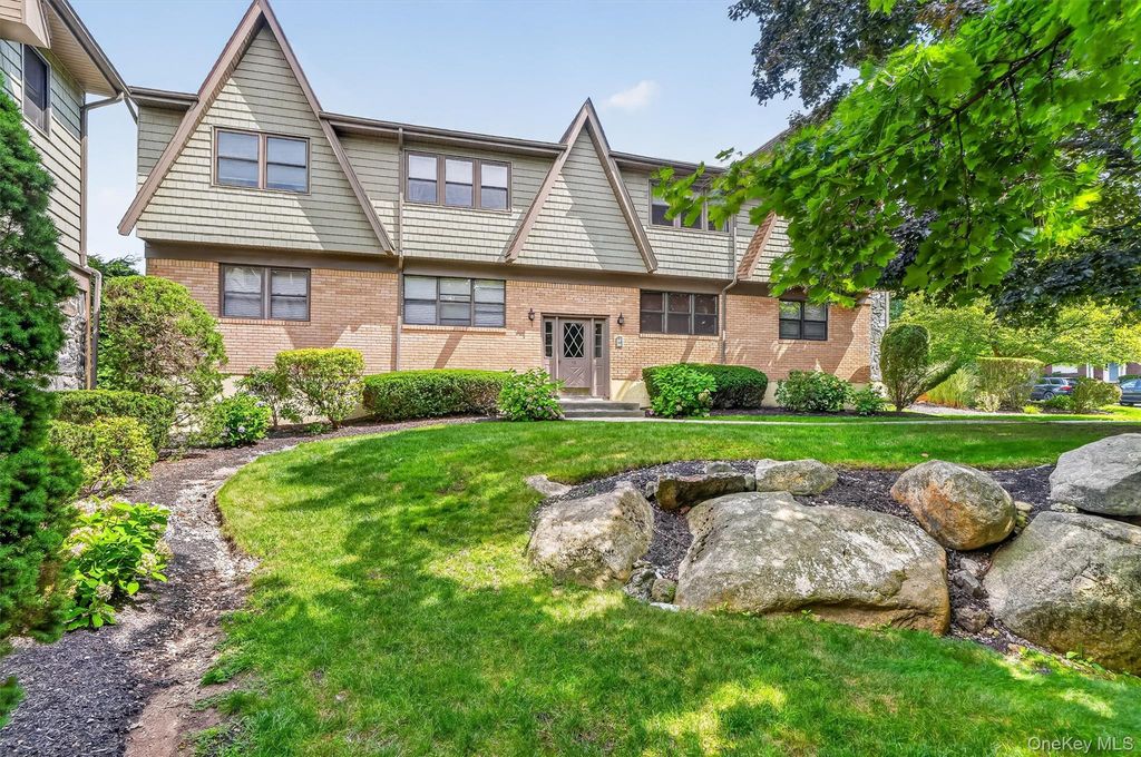 38 Milford Lane 5D, Suffern, NY 10901 — exterior