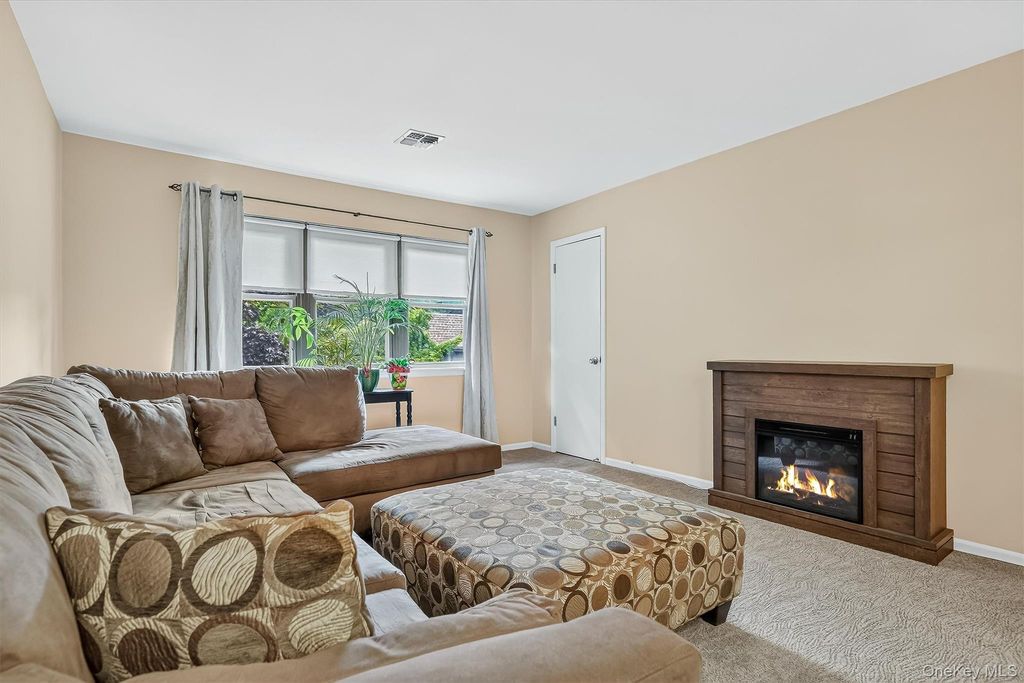 38 Milford Lane 5D, Suffern, NY 10901 — photo 5