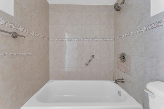 8280 Sunrise Lakes Blvd 301, Sunrise, FL 33322