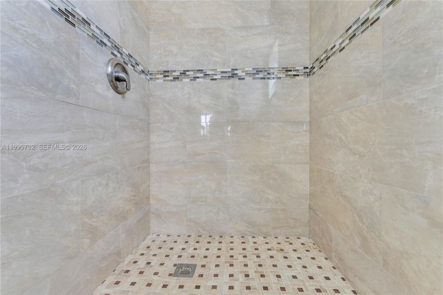 8280 Sunrise Lakes Blvd 301, Sunrise, FL 33322