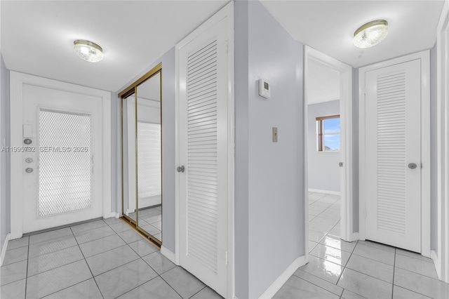 8280 Sunrise Lakes Blvd 301, Sunrise, FL 33322