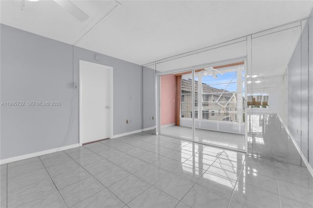 8280 Sunrise Lakes Blvd 301, Sunrise, FL 33322