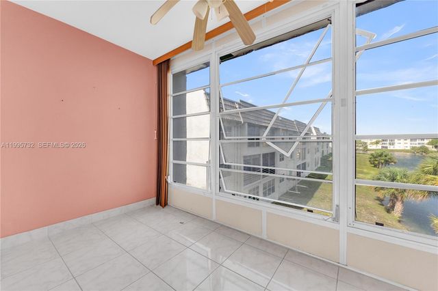 8280 Sunrise Lakes Blvd 301, Sunrise, FL 33322