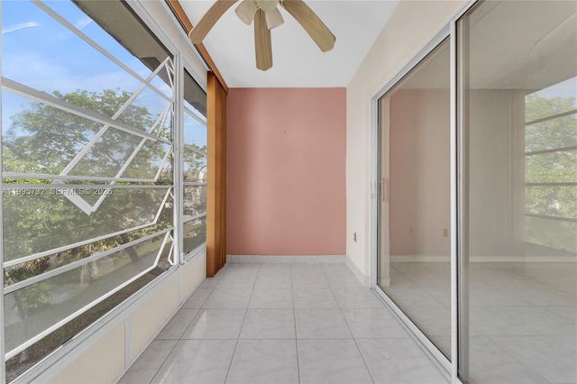 8280 Sunrise Lakes Blvd 301, Sunrise, FL 33322