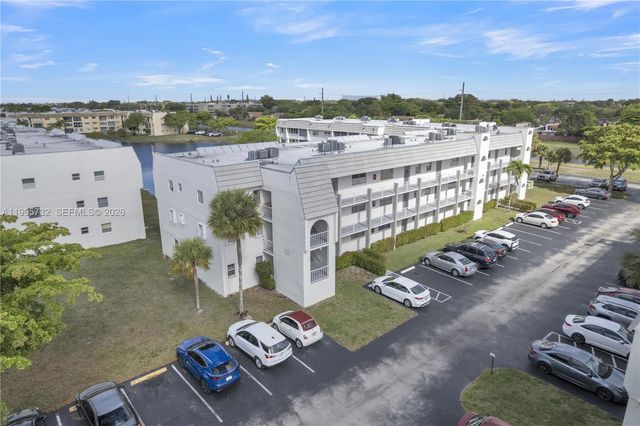 8280 Sunrise Lakes Blvd 301, Sunrise, FL 33322