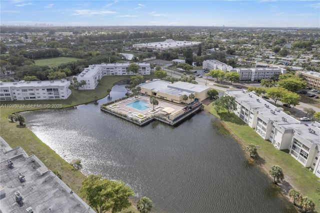 8280 Sunrise Lakes Blvd 301, Sunrise, FL 33322