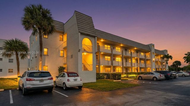 8280 Sunrise Lakes Blvd 301, Sunrise, FL 33322