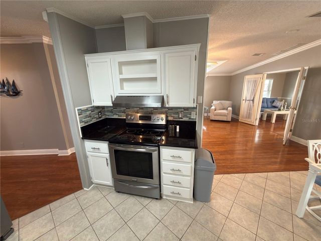 5122 SOUTHSHORE DRIVE, Polk City, FL 33868