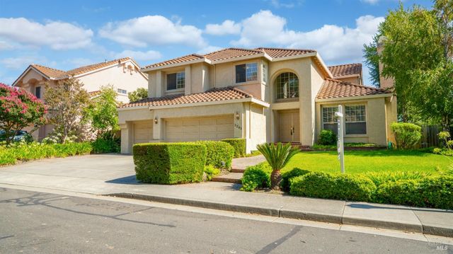 3245 Winged Foot Dr, Fairfield, CA 94534