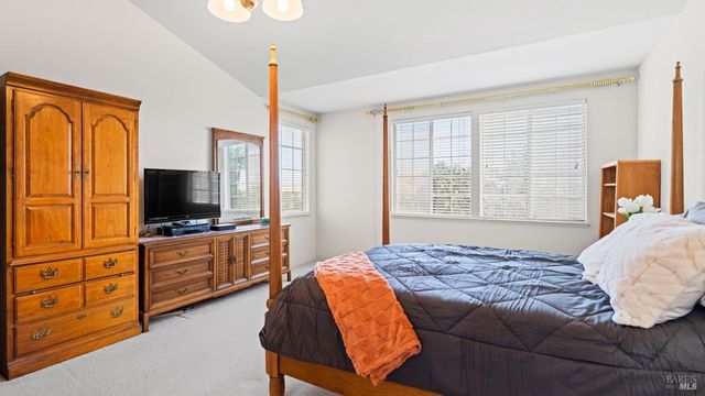 3245 Winged Foot Dr, Fairfield, CA 94534