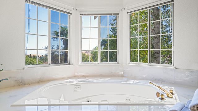 3245 Winged Foot Dr, Fairfield, CA 94534