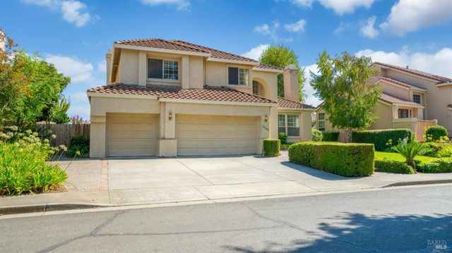 3245 Winged Foot Dr, Fairfield, CA 94534