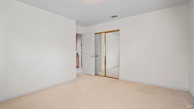 3245 Winged Foot Dr, Fairfield, CA 94534