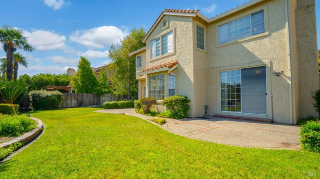 3245 Winged Foot Dr, Fairfield, CA 94534