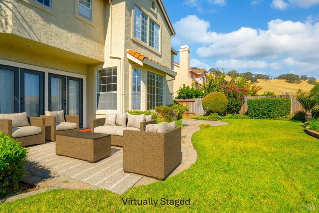 3245 Winged Foot Dr, Fairfield, CA 94534