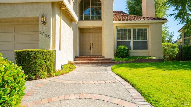 3245 Winged Foot Dr, Fairfield, CA 94534