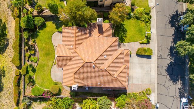 3245 Winged Foot Dr, Fairfield, CA 94534