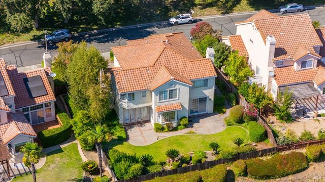 3245 Winged Foot Dr, Fairfield, CA 94534