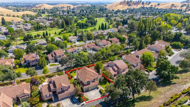 3245 Winged Foot Dr, Fairfield, CA 94534
