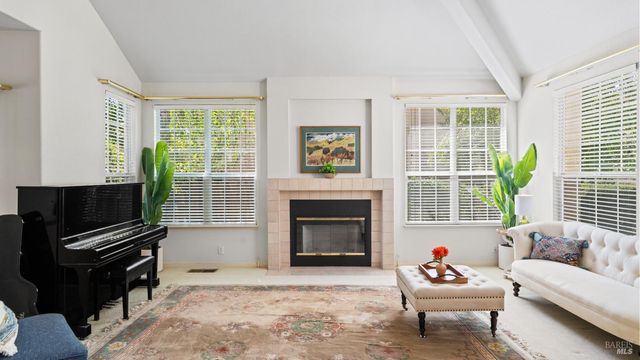 3245 Winged Foot Dr, Fairfield, CA 94534