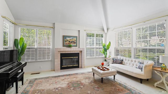 3245 Winged Foot Dr, Fairfield, CA 94534