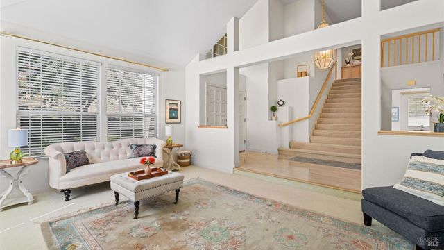 3245 Winged Foot Dr, Fairfield, CA 94534