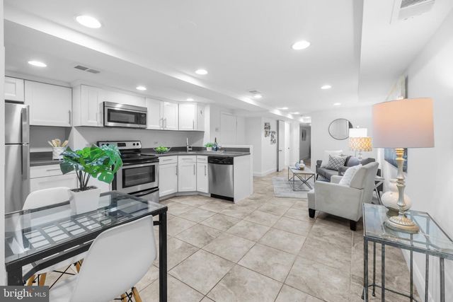139 S ST NW, Washington, DC 20001