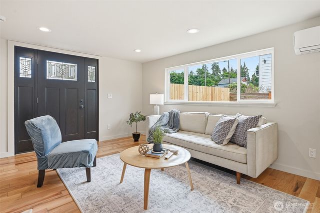 3122 Oas Drive W, University Place, WA 98466