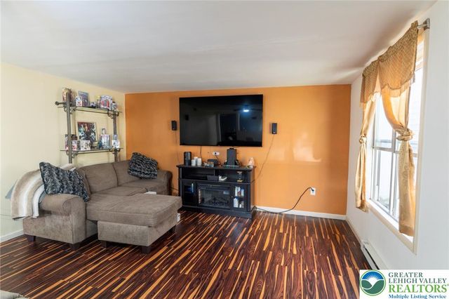 80 Covington Place, Catasauqua Boro, PA 18032