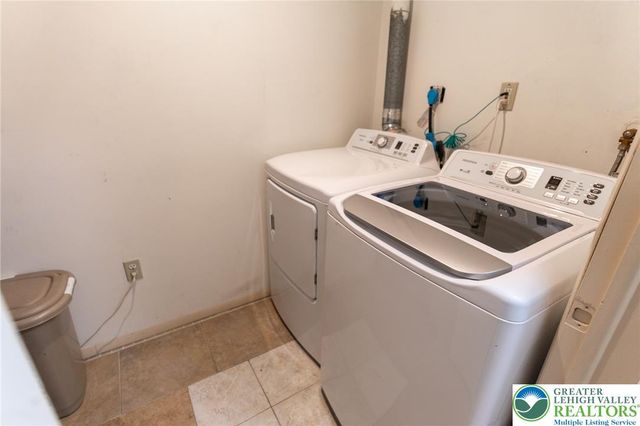 80 Covington Place, Catasauqua Boro, PA 18032