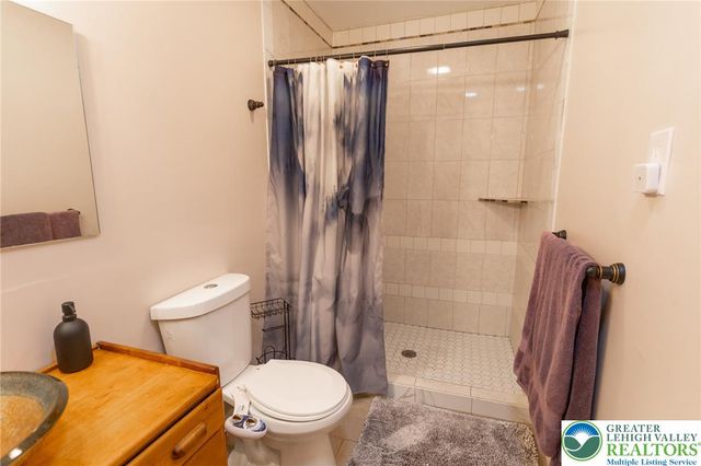 80 Covington Place, Catasauqua Boro, PA 18032