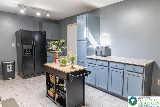 80 Covington Place, Catasauqua Boro, PA 18032