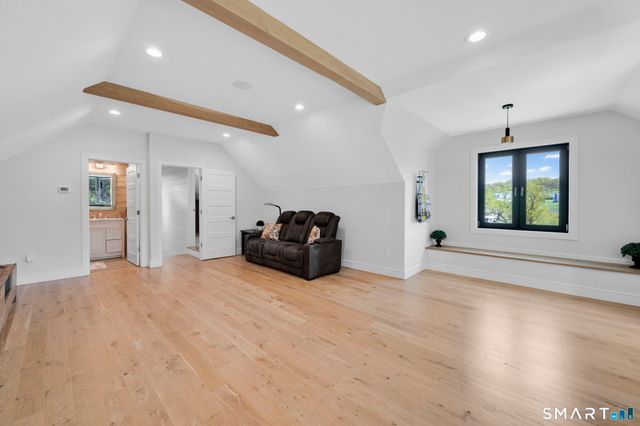 99 Mesa Drive, Bethany, CT 06524