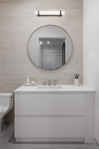 100 Boardwalk 908 A, Long Beach, NY 11561