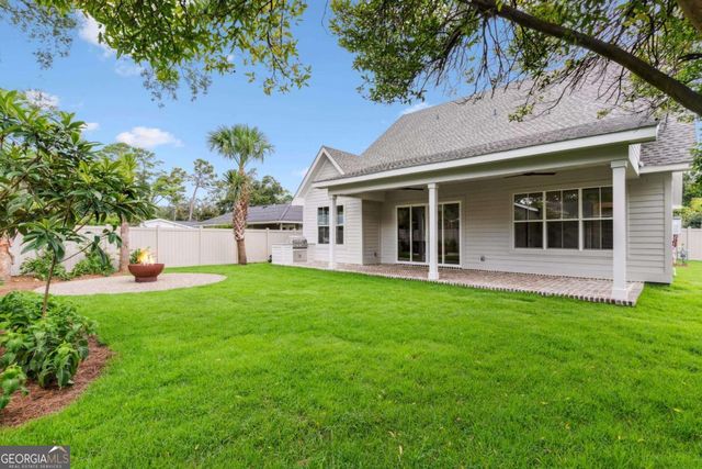 638 Dellwood Avenue, St. Simons, GA 31522