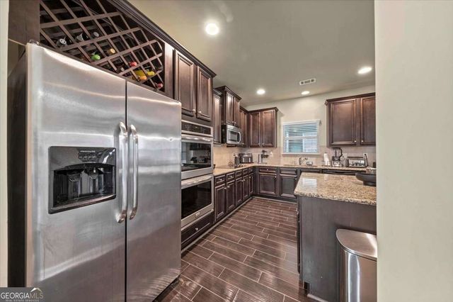 4748 Chickadee Lane, Ellenwood, GA 30294