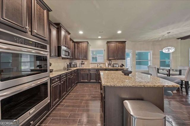4748 Chickadee Lane, Ellenwood, GA 30294