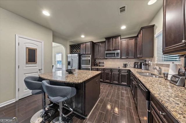 4748 Chickadee Lane, Ellenwood, GA 30294