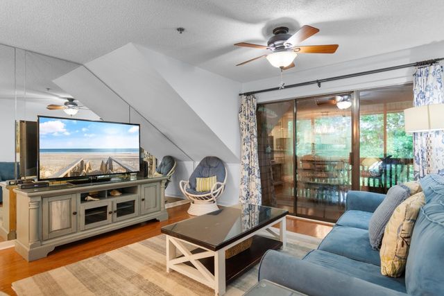 180 Rothbury Cir Apt 305, Myrtle Beach, SC 29572