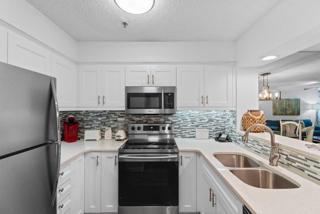 180 Rothbury Cir Apt 305, Myrtle Beach, SC 29572