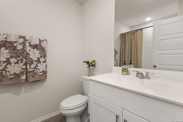 1666 Ruben Dr, New Braunfels, TX 78130