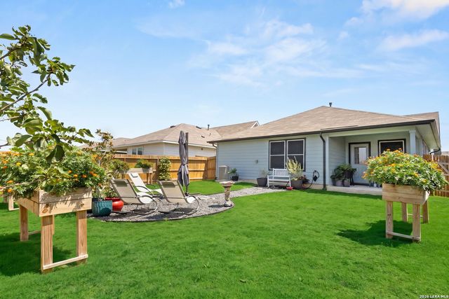 1666 Ruben Dr, New Braunfels, TX 78130