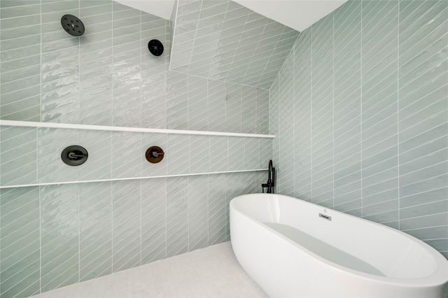 1103 Cherico ST 3A, Austin, TX 78702