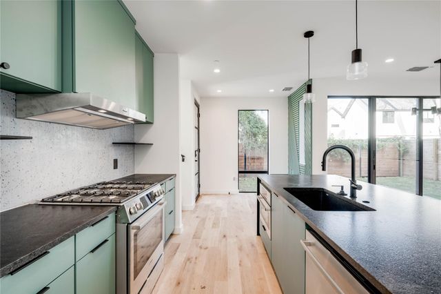 1103 Cherico ST 3A, Austin, TX 78702