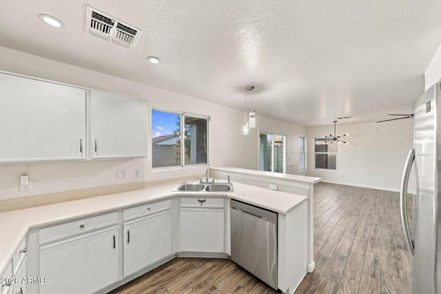 11948 W DAHLIA Drive, El Mirage, AZ 85335