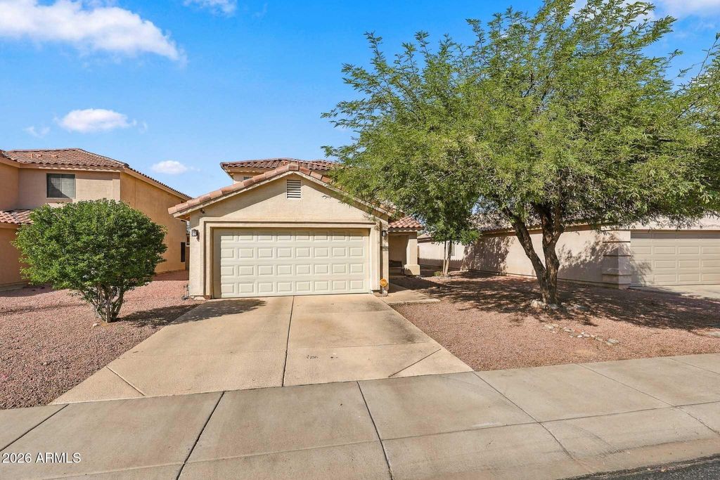 11948 W DAHLIA Drive, El Mirage, AZ 85335
