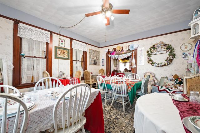 228 W HOWRY AVENUE, Deland, FL 32720