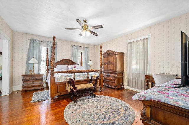 228 W HOWRY AVENUE, Deland, FL 32720