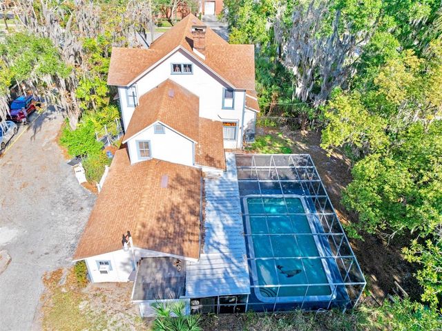 228 W HOWRY AVENUE, Deland, FL 32720