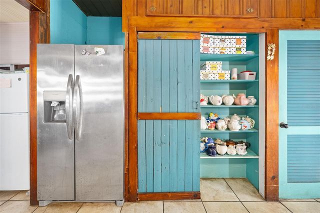 228 W HOWRY AVENUE, Deland, FL 32720